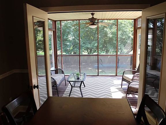 3rd image of 1518 Greenmeadow Ct
