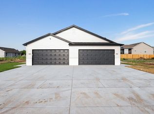 742-744 W 50th St S, Wichita, KS 67217