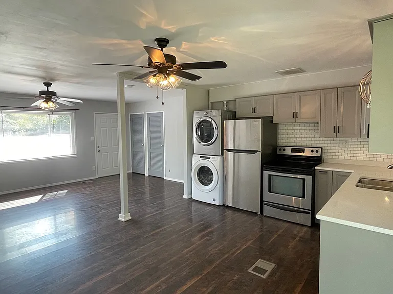 1412 Tuscarora Dr — Photo 5
