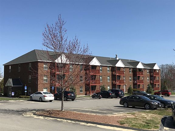 3rd image of 96 Powers St APT 202