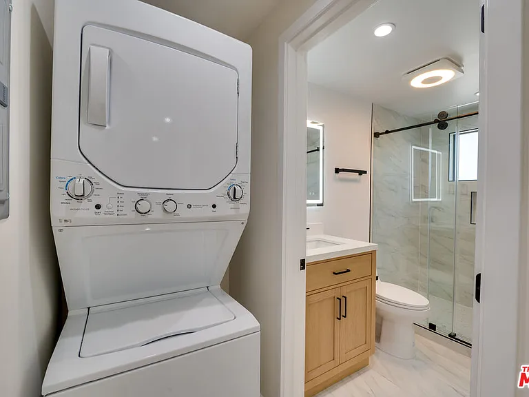 928 N San Vicente Blvd #209 — Photo 7