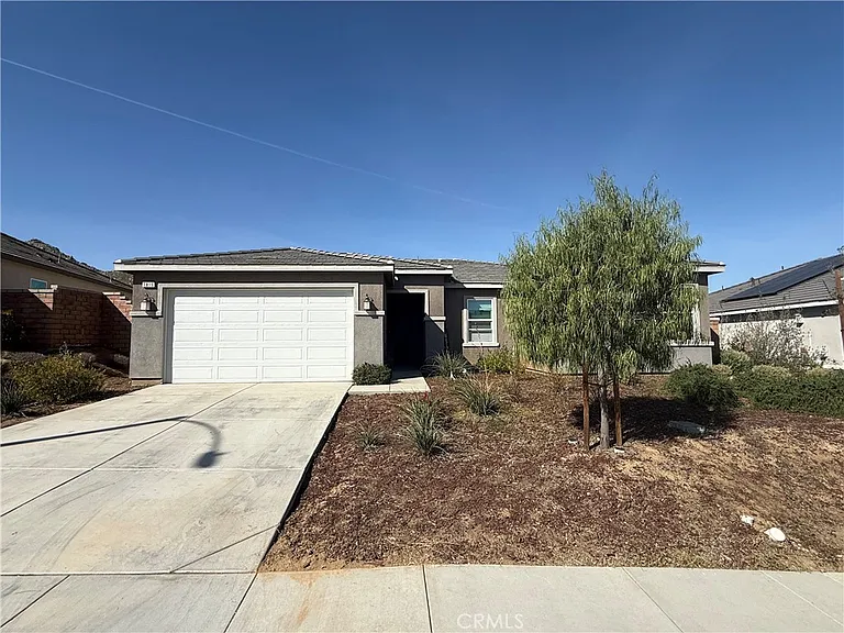 7815 Montecito Ln — Photo 1