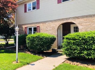 247 Frederick St APT 1, Hanover, PA 17331