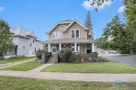 3rd image of 505 E High St
