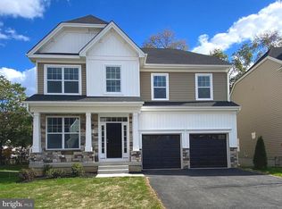 23 Misty Meadow Ln, Hamilton, NJ 08619