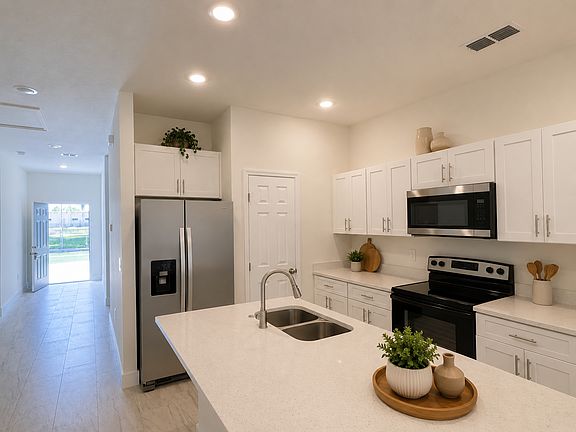 2nd image of 206 Quentin Ave NW #206A