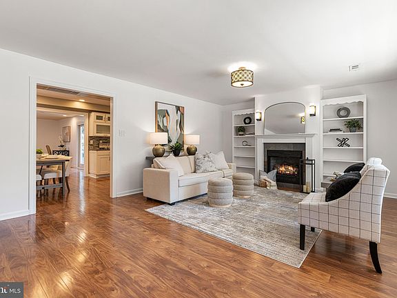 5th image of 4214 Plaza Ln