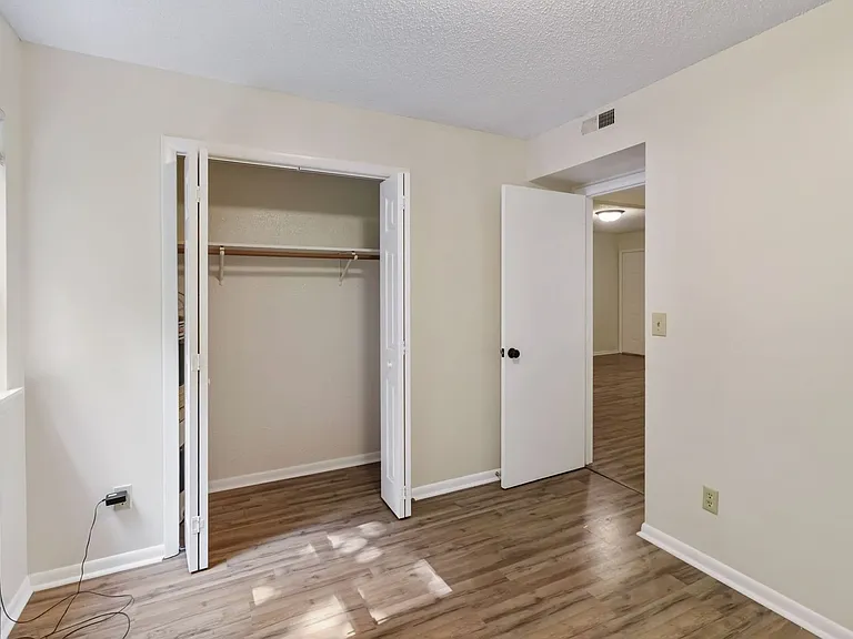 105 Bearwood Dr — Photo 16