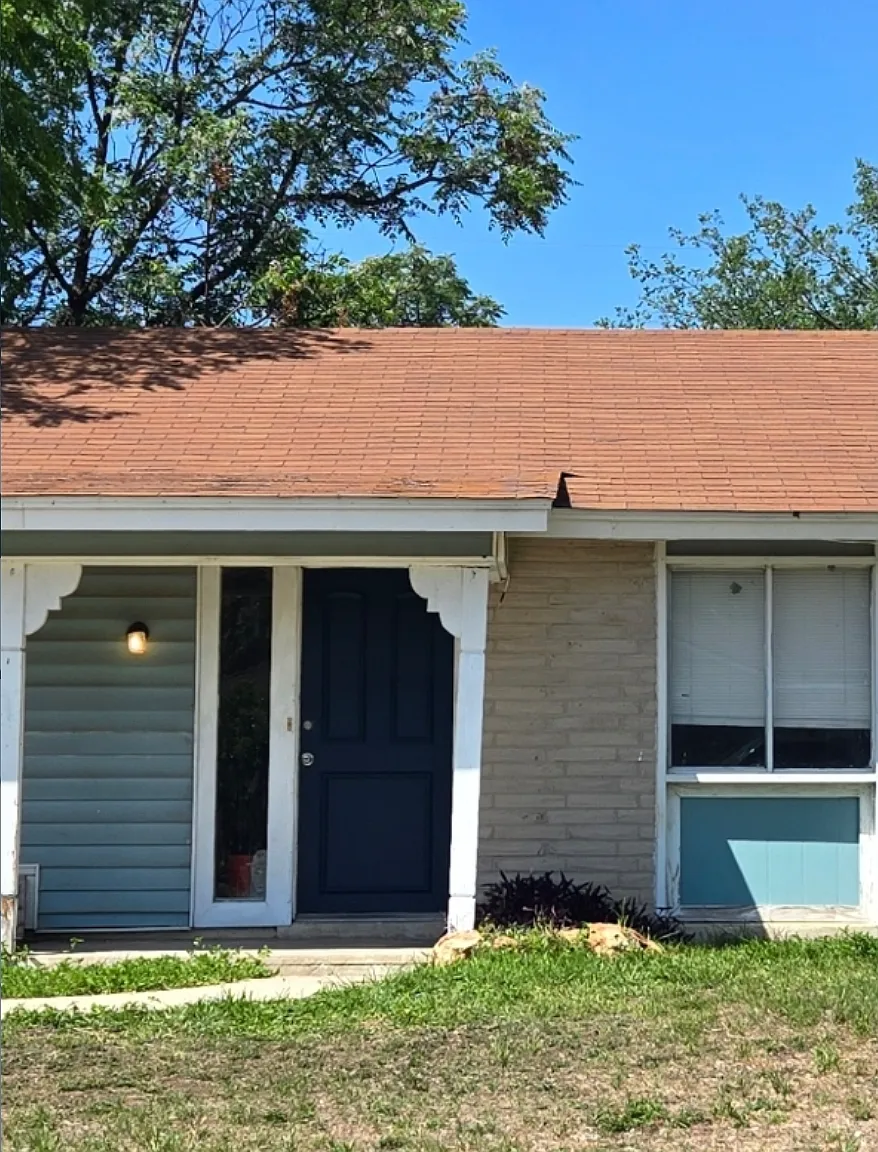 3 bed, 1100 sqft, $1,425 — Photo 2