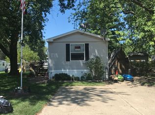 251 Vermillion St, Mahomet, IL 61853