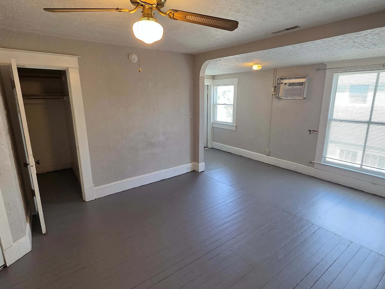 Studio, 385 sqft, $1,155 — Photo 3