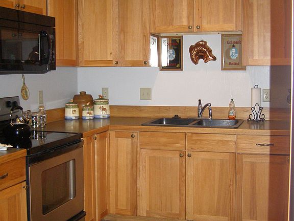 2nd image of 659 Westgate Ave APT B