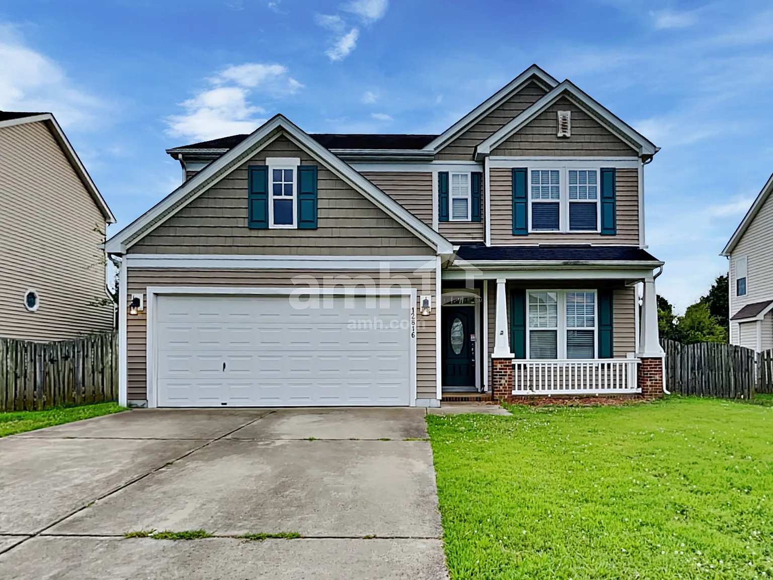 3 bed, 2.5 bath, 1978 sqft, $2,345 — Photo 1