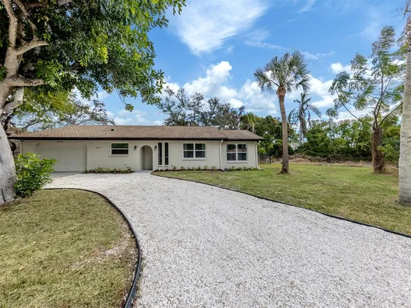 3681 Shamrock Dr, Venice, FL 34293