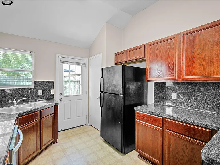 4226 Richmeadow Dr — Photo 15