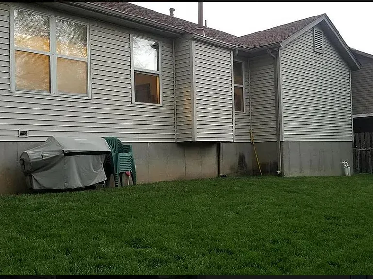 436 Slusser Ln — Photo 6