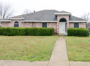 2522 Sunset Dr, Lancaster, TX 75146
