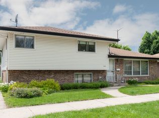 523 Laramie Ave, Wilmette, IL 60091