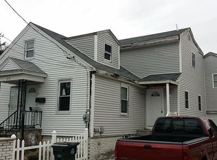 618 Pokross St, Fall River, MA 02724