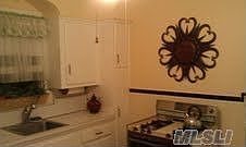 5th image of 10954 213th St