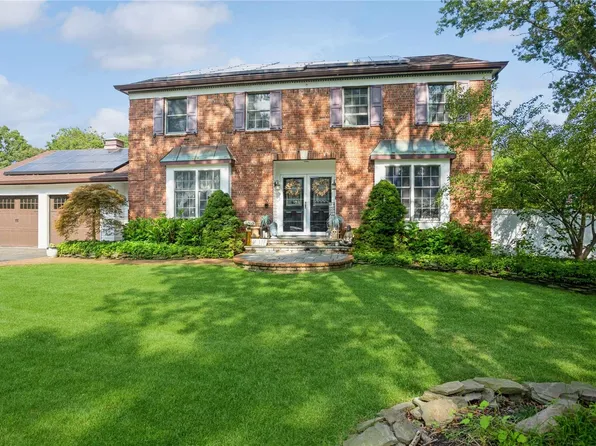 37 Neil Drive, Farmingville, NY 11738