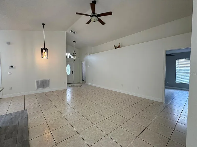 10707 Flycast Cir — Photo 5