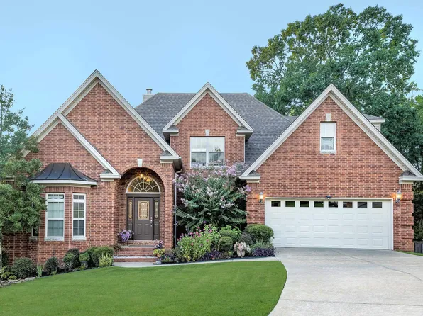 2106 Wellington Woods Dr, Little Rock, AR 72211