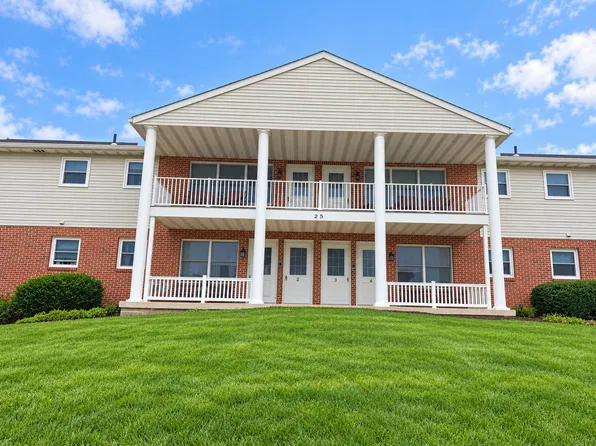 25 Old Mill Rd, Ephrata, PA 17522