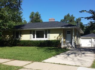 10 Merlham Dr, Madison, WI 53705