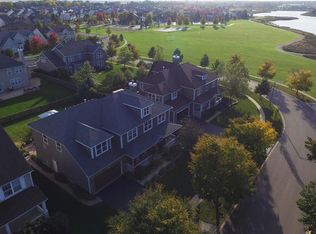 704 Versailles Pkwy, Oswego, IL 60543