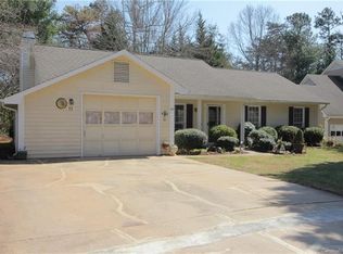 12 Westminster Dr, Asheville, NC 28804