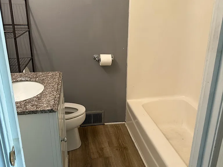 3004-06 S Archer Ave S #2RW — Photo 8