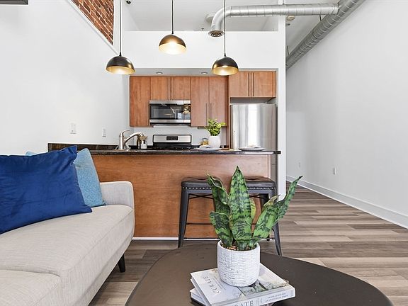 5th image of 150 North St #150