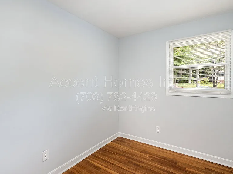 7329 Marc Dr — Photo 11