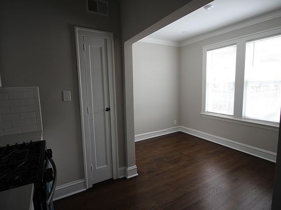5th image of 2427 N Tripp Ave #2