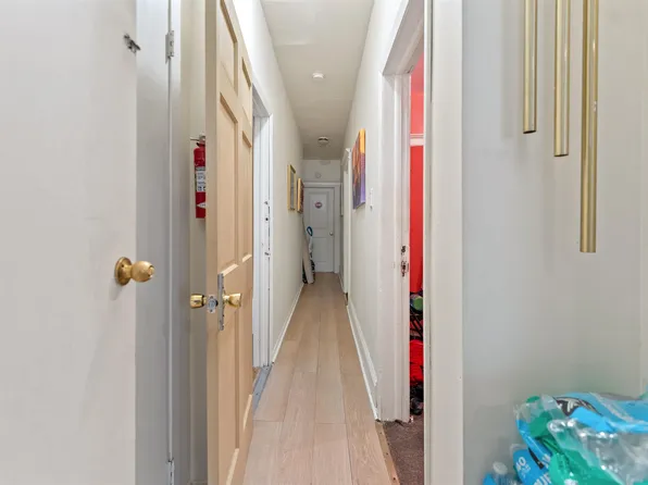 86 Clendenny Avenue image 9 of 14