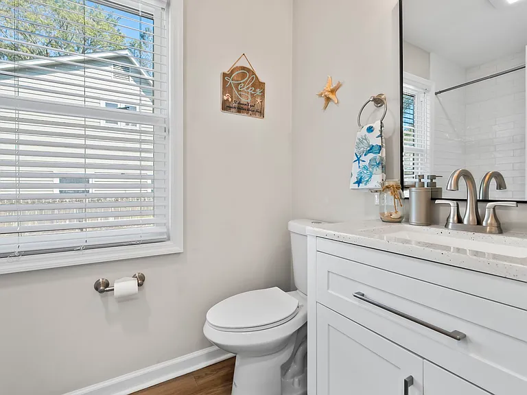 1008 Anne St — Photo 24
