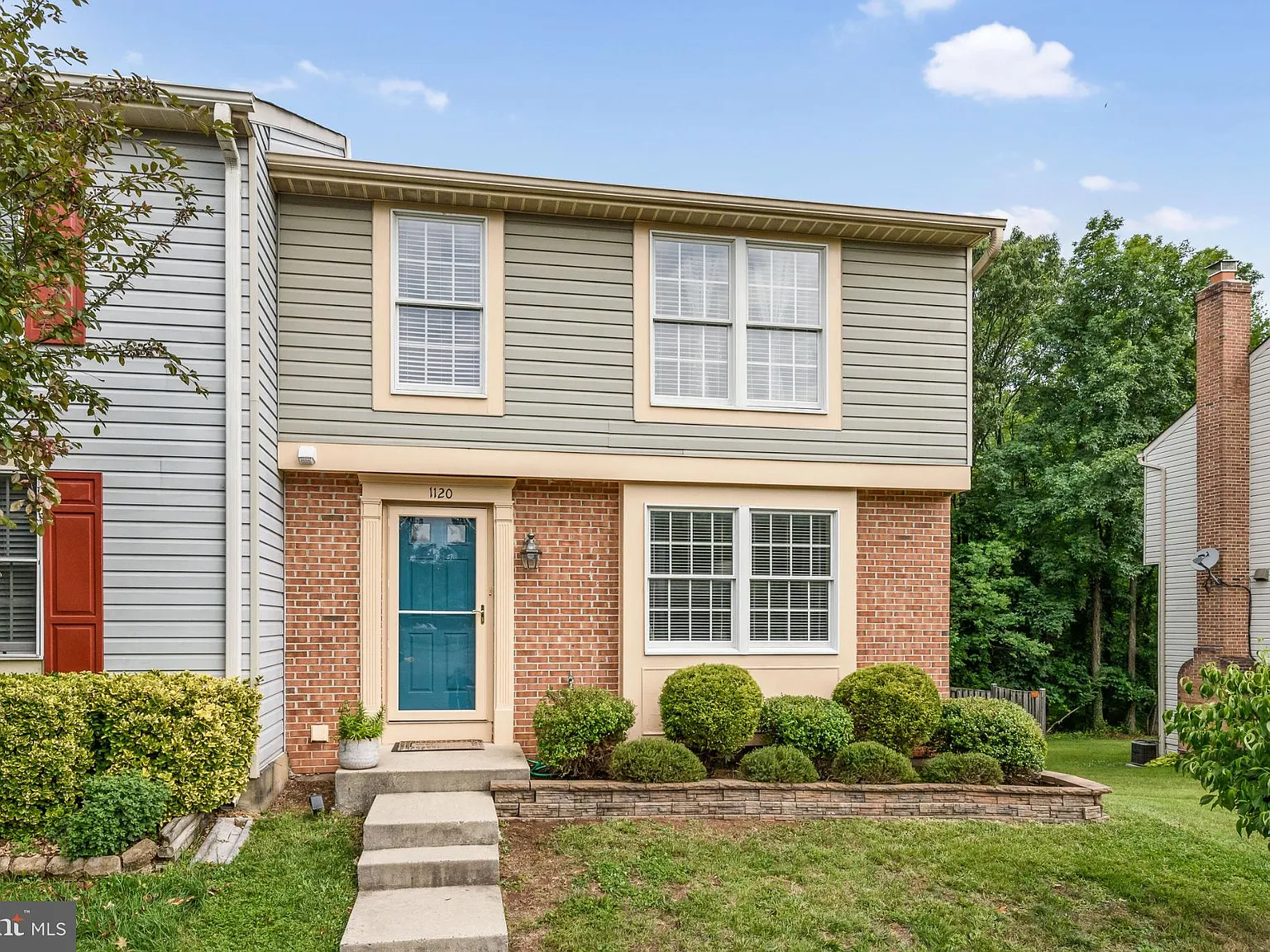 3 bed, 2.5 bath, 1562 sqft, $2,800 — Photo 1