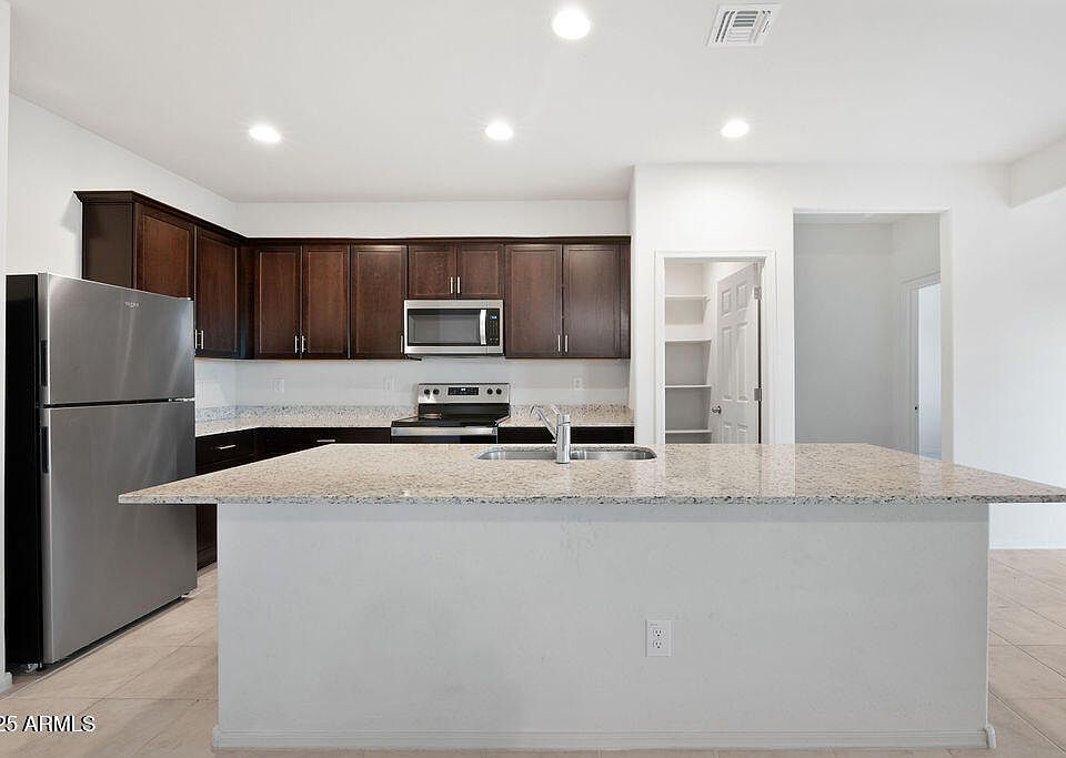 43637 W Cypress Ln, Maricopa, AZ 85138 | Zillow