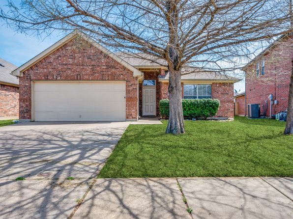 533 Creekbend St, Crowley, TX 76036