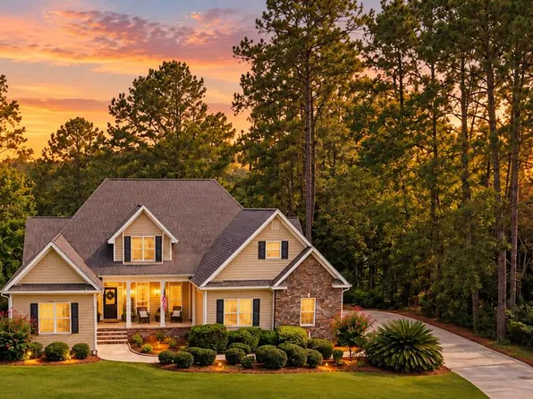 137 Sweetbriar Lakes Dr, Thomasville, GA 31757