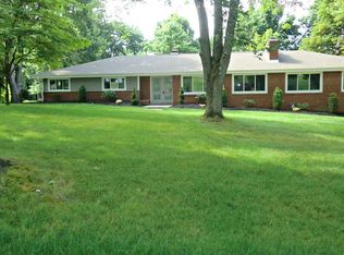 110 Rockingham Ln, Canonsburg, PA 15317