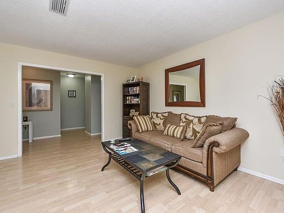 3rd image of 3905 17th Ave W