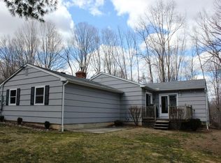 10 Old Green Rd, Sandy Hook, CT 06482