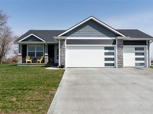 2417 Merle Huff Ave, Norwalk, IA 50211