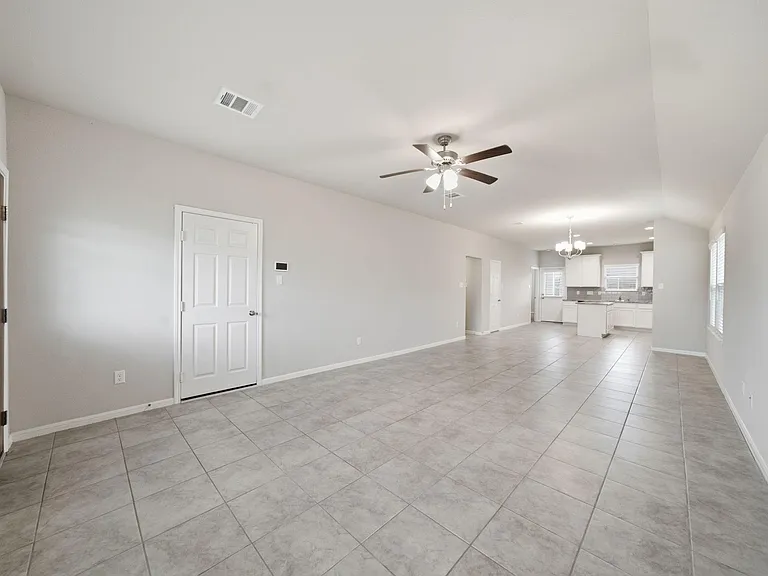 1436 Sundown Glen Ln — Photo 10