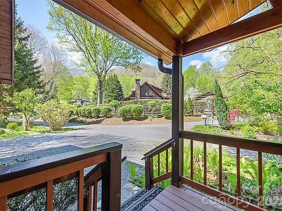 5th image of 182 Laurel Branch Rd