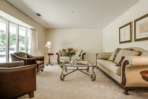 5th image of 4132 Mendenhall Dr