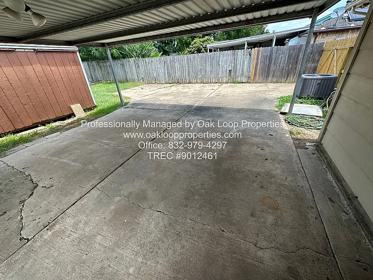 9306 Bollingbrook Dr — Photo 20