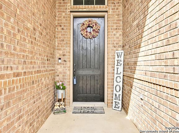 2nd image of 26940 Lavender Arbor